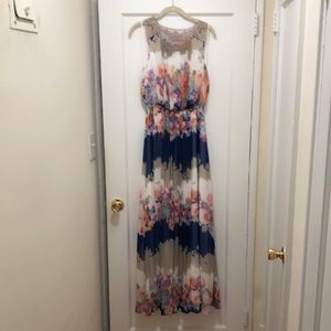 Jessica Simpson Floral Maxi Dress (size XS)